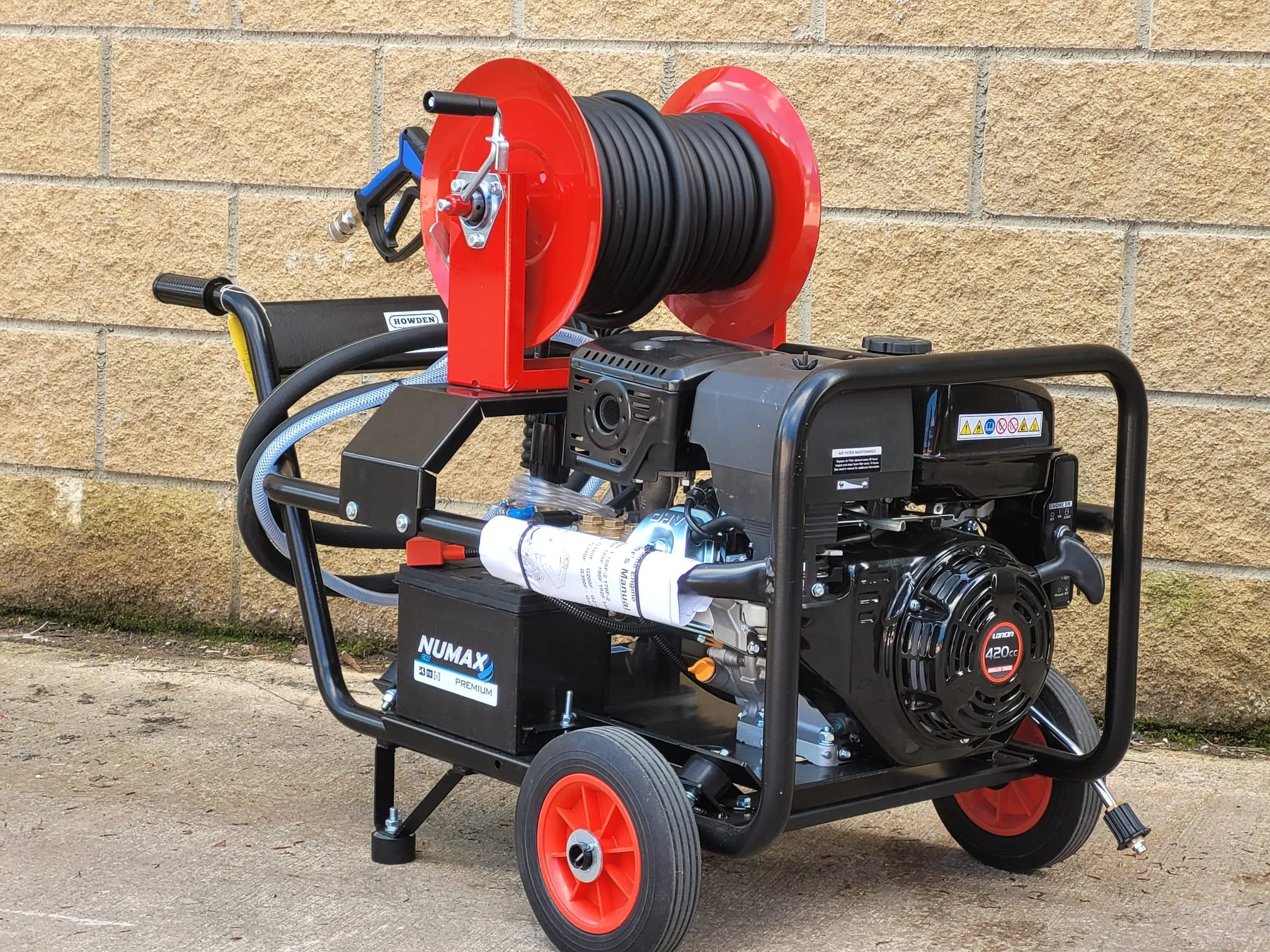 Loncin Petrol Power Washer 14HP Key Start 3000PSI Comes With Reel & Comet  Pump - Howden Tools